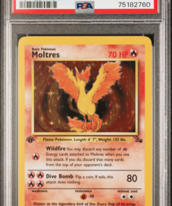 PSA 8 MOLTRES-HOLO 1ST EDITION
